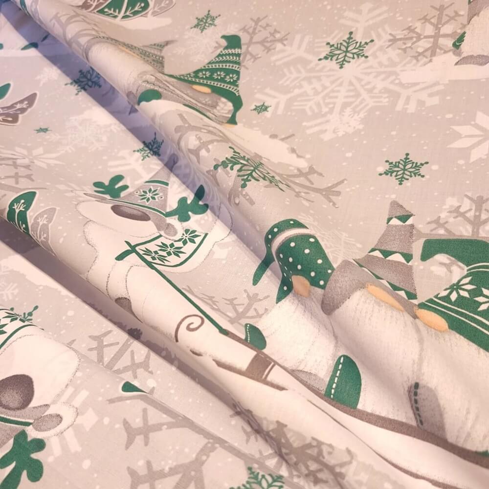 Tissu Coton Noël Gnomes Gris et Vert, Oeko-Tex. ( Réf. : 178C )